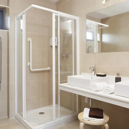 Apartahotel Jardines De Aristi Vitoria